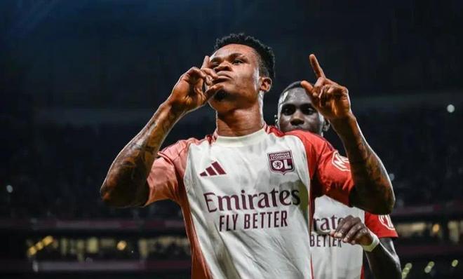 保龄球赛场 保龄球赛场