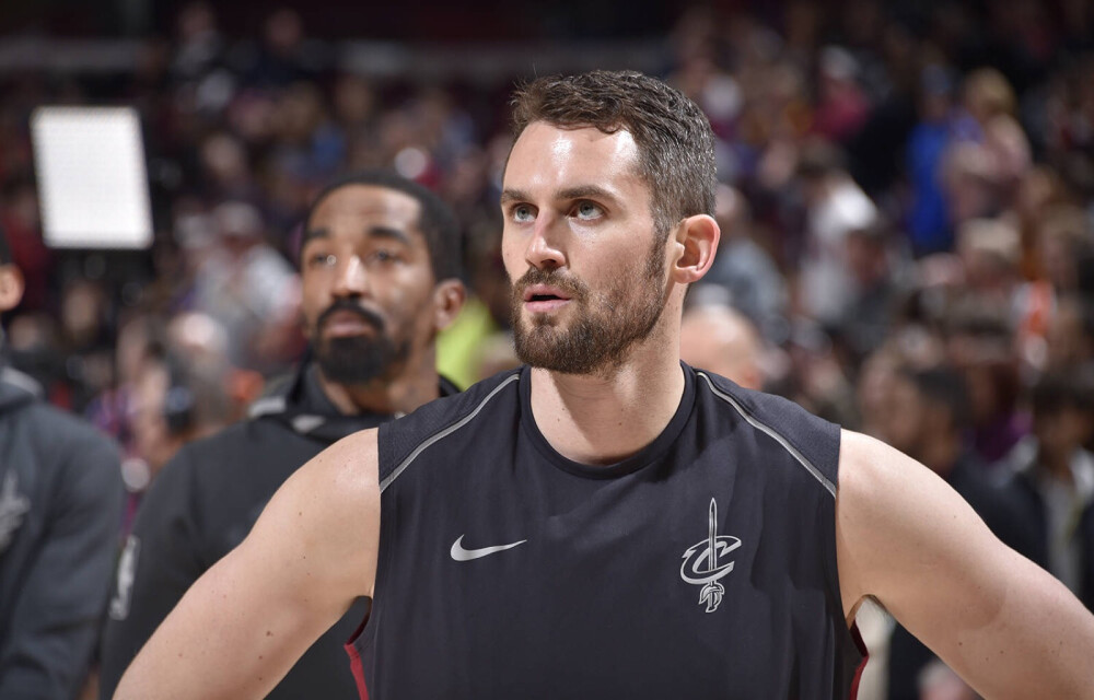 并在其中表 并在其中表