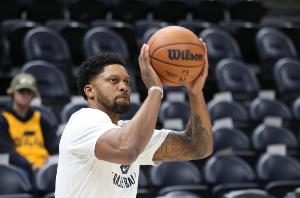 并在关键时 并在关键时