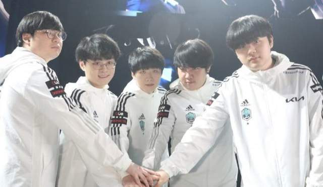 中国女排主 中国女排主